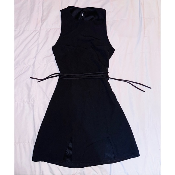 Lucy In The Sky Mini Dress - Picture 4 of 8